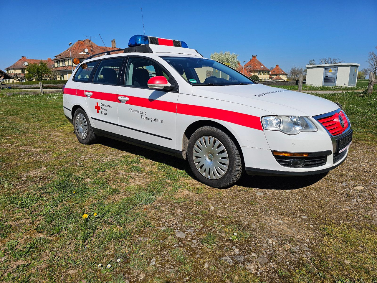 Volkswagen Allrad Feuerwehr Kommandowagen HVO KDOW ELW - Limuzina: slika 1 Volkswagen Allrad Feuerwehr Kommandowagen HVO KDOW ELW - Limuzina: slika 1