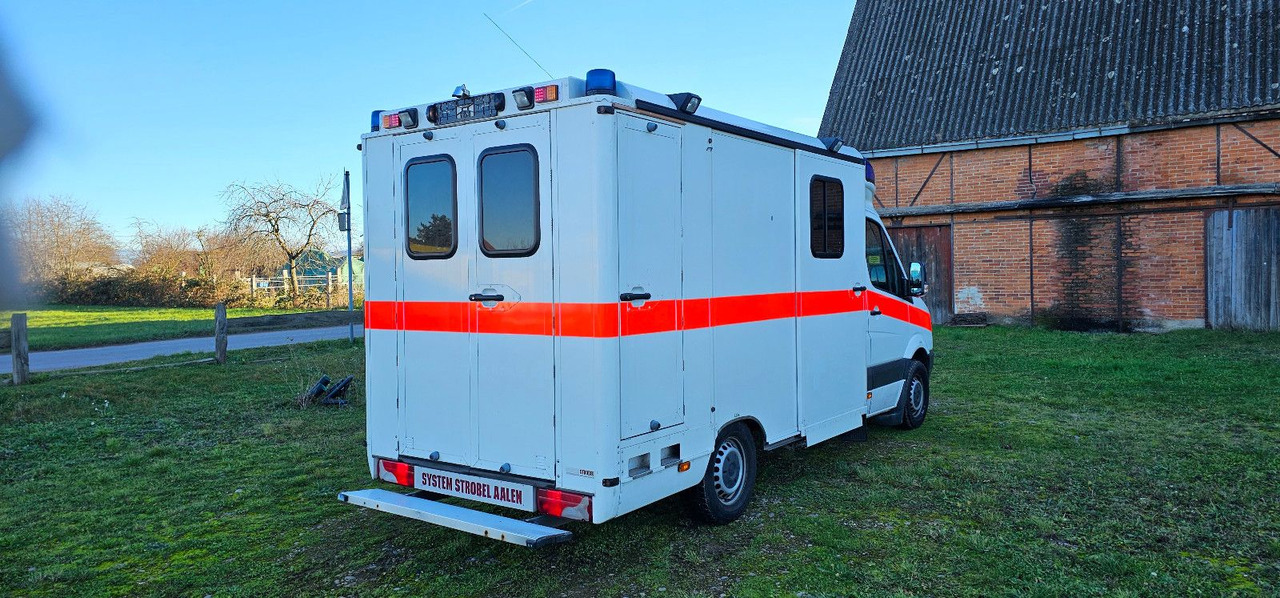 Volkswagen Crafter ELW Rettungswagen Camper Van - Vozilo hitne pomoći: slika 5 Volkswagen Crafter ELW Rettungswagen Camper Van - Vozilo hitne pomoći: slika 5