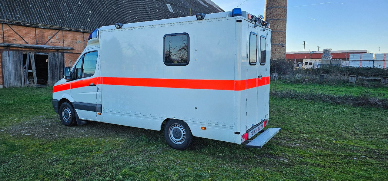 Volkswagen Crafter ELW Rettungswagen Camper Van - Vozilo hitne pomoći: slika 4 Volkswagen Crafter ELW Rettungswagen Camper Van - Vozilo hitne pomoći: slika 4