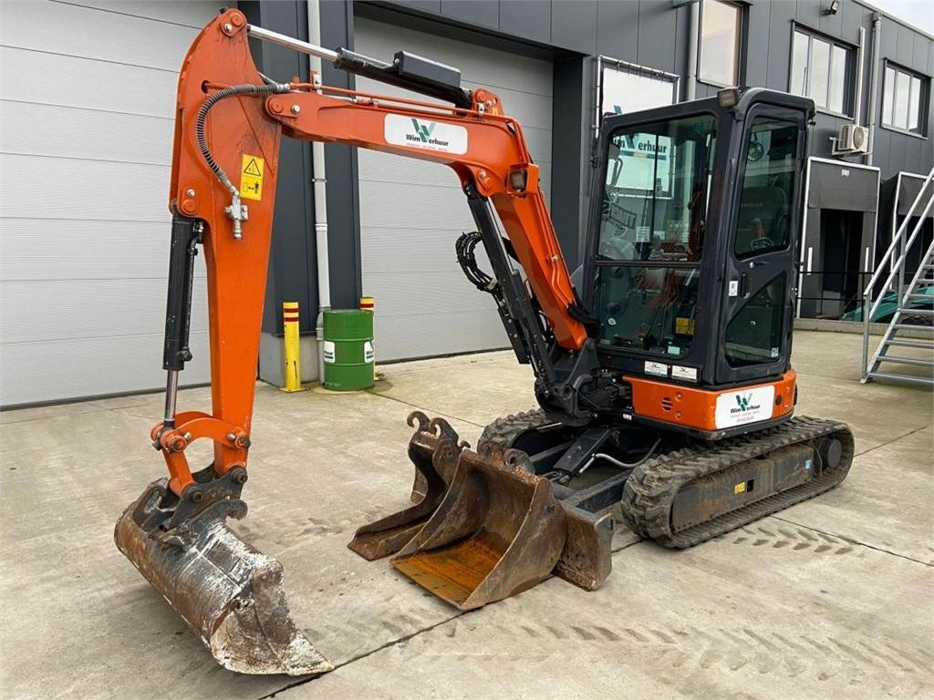 Hitachi ZX33U-6 (7294) - Mini bager: slika 4 Hitachi ZX33U-6 (7294) - Mini bager: slika 4
