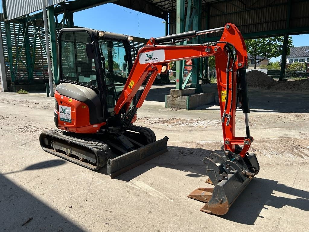 Kubota U 27-4 - Mini bager: slika 3 Kubota U 27-4 - Mini bager: slika 3