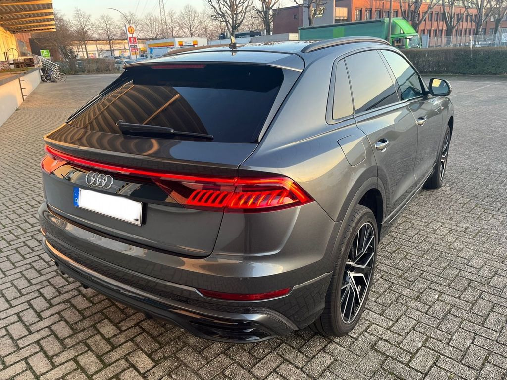 Audi Q8 50 TDI quattro tiptronic 22 Zoll*3xSline*Pano Audi Q8 50 TDI quattro tiptronic 22 Zoll*3xSline*Pano - SUVSUV: slika 2 Audi Q8 50 TDI quattro tiptronic 22 Zoll*3xSline*Pano Audi Q8 50 TDI quattro tiptronic 22 Zoll*3xSline*Pano - SUVSUV: slika 2