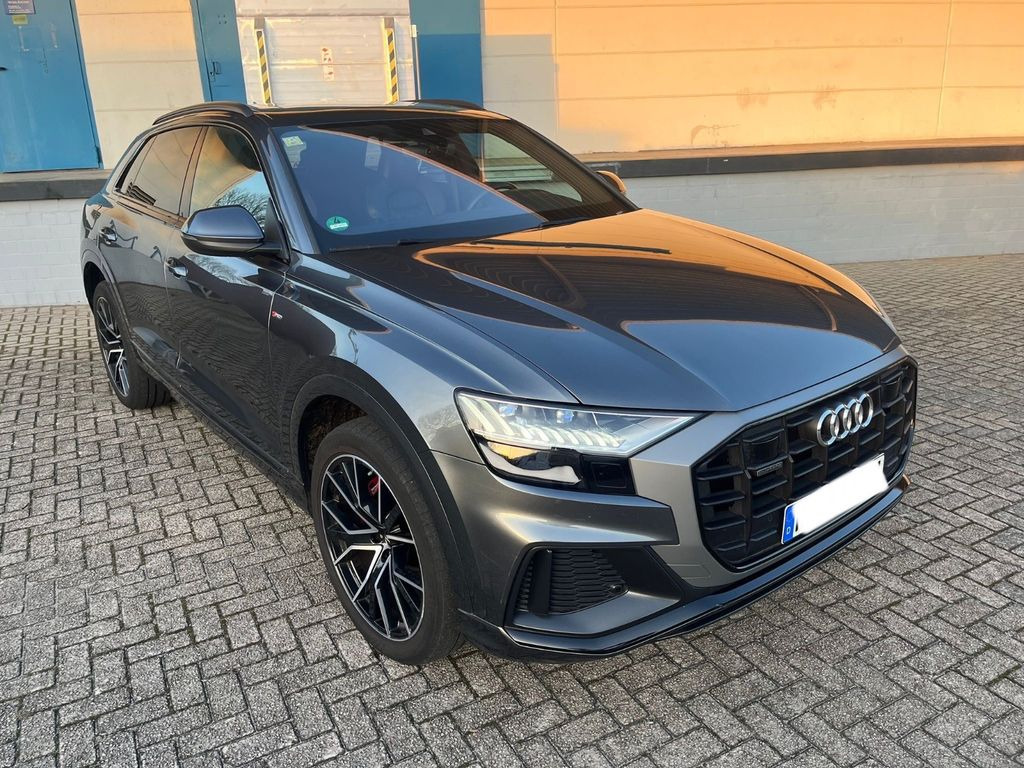 Audi Q8 50 TDI quattro tiptronic 22 Zoll*3xSline*Pano Audi Q8 50 TDI quattro tiptronic 22 Zoll*3xSline*Pano - SUVSUV: slika 1 Audi Q8 50 TDI quattro tiptronic 22 Zoll*3xSline*Pano Audi Q8 50 TDI quattro tiptronic 22 Zoll*3xSline*Pano - SUVSUV: slika 1