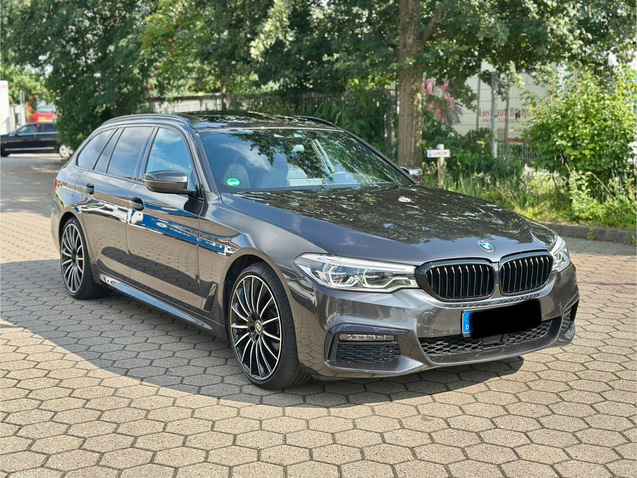 BMW M 540d xD Touring A*M Sport*HuD*20 Zoll*Pano*LED - Karavan: slika 1 BMW M 540d xD Touring A*M Sport*HuD*20 Zoll*Pano*LED - Karavan: slika 1
