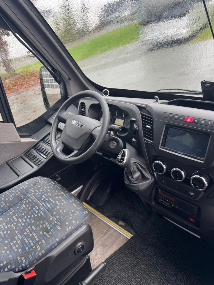 Iveco Atomic AN21 (wenig Km*7.2t) Rosero/ Rapido - Minibus, Putnički kombi: slika 4 Iveco Atomic AN21 (wenig Km*7.2t) Rosero/ Rapido - Minibus, Putnički kombi: slika 4