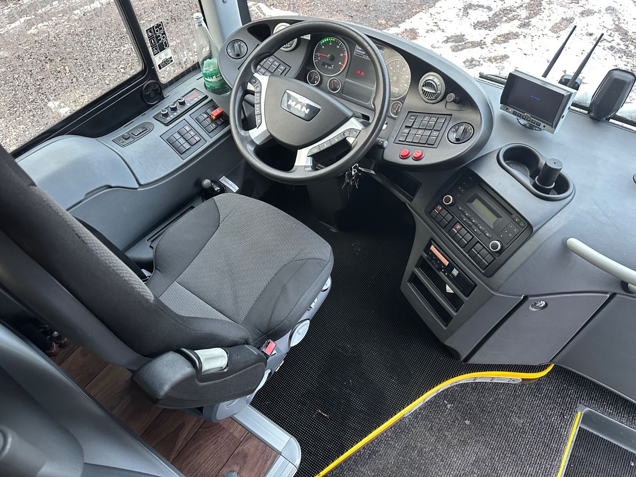 MAN R13 Lions Regio L (65Sitze*251 tKm) - Prigradski autobus: slika 4 MAN R13 Lions Regio L (65Sitze*251 tKm) - Prigradski autobus: slika 4