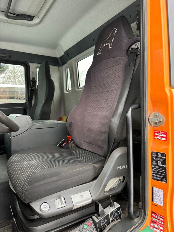 MAN TGS 26.400 6X2-2 BL Meille RK 20.70 Absetzkipper MAN TGS 26.400 6X2-2 BL Meille RK 20.70 Absetzkipper - Kamion za utovaranje kontejnera: slika 4 MAN TGS 26.400 6X2-2 BL Meille RK 20.70 Absetzkipper MAN TGS 26.400 6X2-2 BL Meille RK 20.70 Absetzkipper - Kamion za utovaranje kontejnera: slika 4