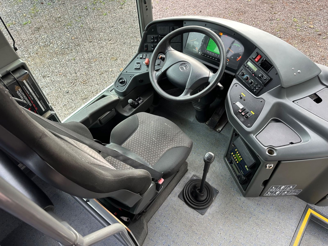 Mercedes-Benz O560 Intouro (EEV*Schalt) - Prigradski autobus: slika 5 Mercedes-Benz O560 Intouro (EEV*Schalt) - Prigradski autobus: slika 5