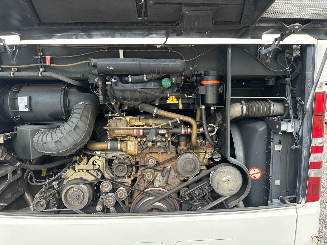 Mercedes-Benz Travego O580 16 RHD-M (LuxLine*Euro 6*TOP*DE) - Turistički autobus: slika 5 Mercedes-Benz Travego O580 16 RHD-M (LuxLine*Euro 6*TOP*DE) - Turistički autobus: slika 5