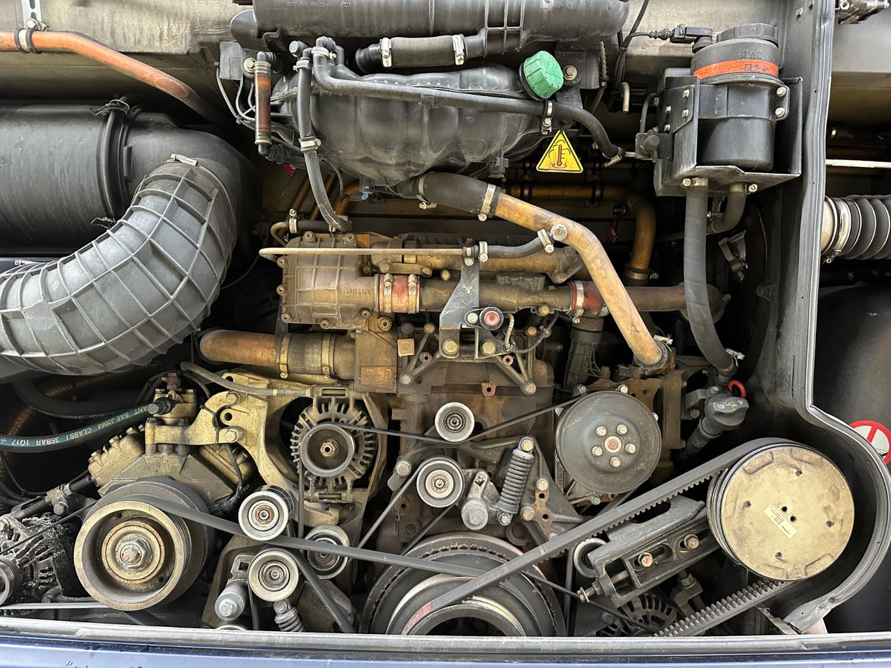 Mercedes-Benz Travego O580 16 RHD-M (LuxLine*TOP*DE) - Turistički autobus: slika 3 Mercedes-Benz Travego O580 16 RHD-M (LuxLine*TOP*DE) - Turistički autobus: slika 3