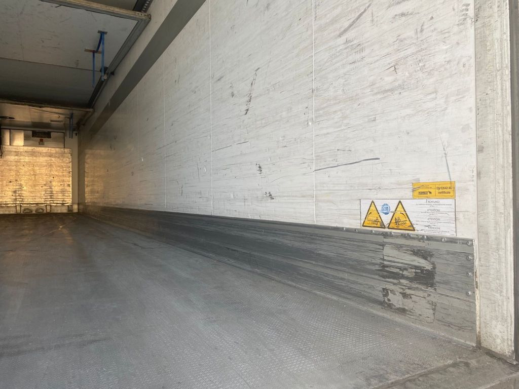 Schmitz Cargobull ThermoKing SKO 24/L FP-45 SLXi 300 Cool Schmitz Cargobull ThermoKing SKO 24/L FP-45 SLXi 300 Cool - Poluprikolica hladnjače: slika 5 Schmitz Cargobull ThermoKing SKO 24/L FP-45 SLXi 300 Cool Schmitz Cargobull ThermoKing SKO 24/L FP-45 SLXi 300 Cool - Poluprikolica hladnjače: slika 5