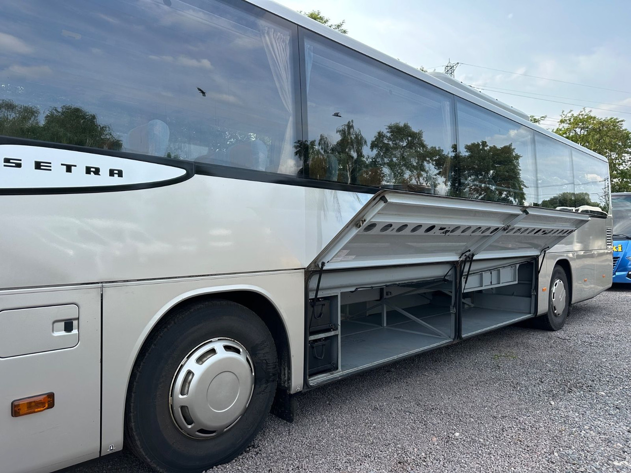 Setra S 415 UL GT (Motor neu*TOP) - Prigradski autobus: slika 4 Setra S 415 UL GT (Motor neu*TOP) - Prigradski autobus: slika 4