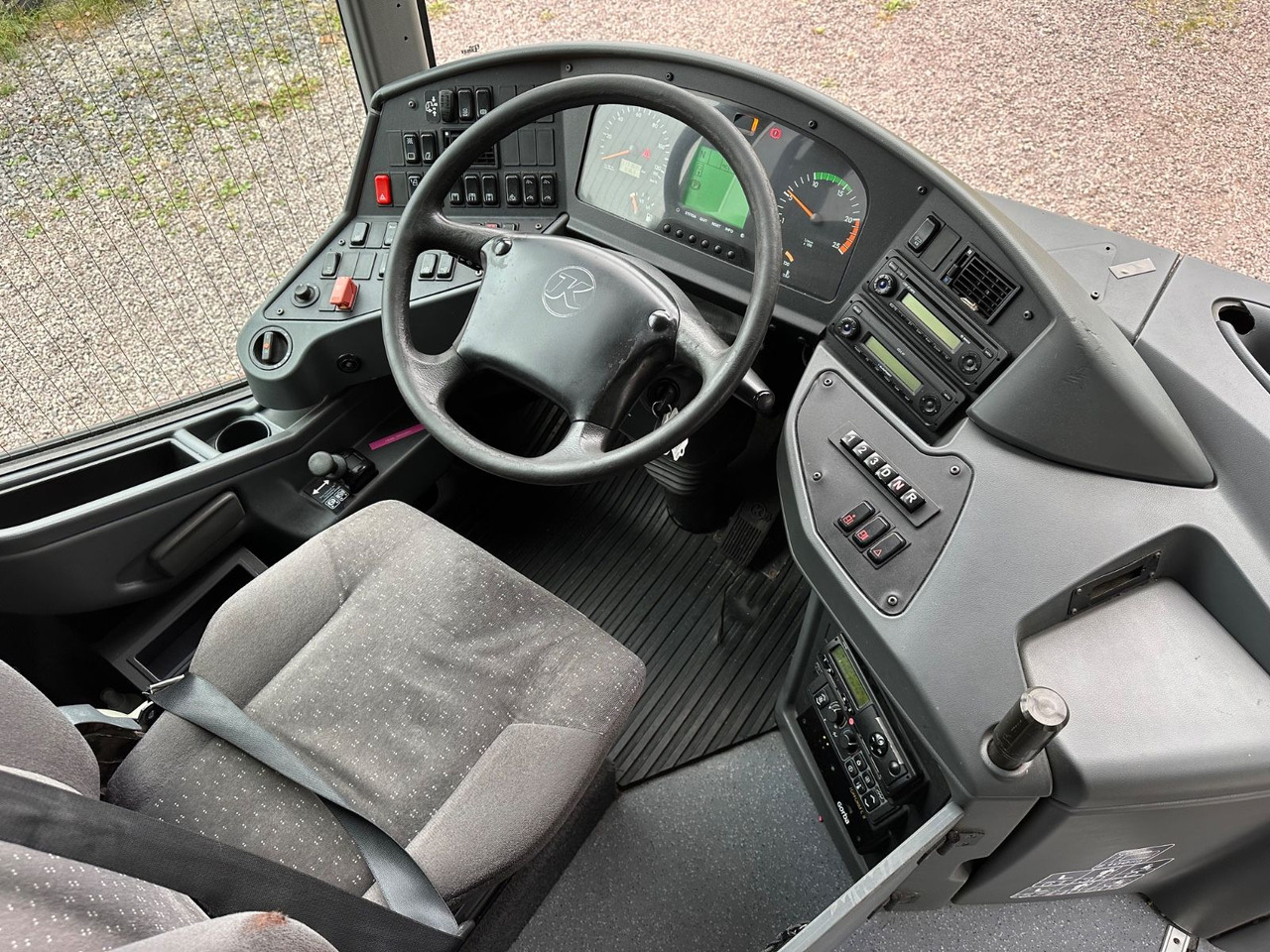 Setra S 417 UL (64 Sitze*Klima) - Prigradski autobus: slika 4 Setra S 417 UL (64 Sitze*Klima) - Prigradski autobus: slika 4