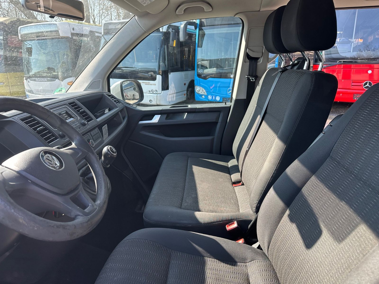 Putnički kombi novi Volkswagen T6 Caravelle (Klima Vorne + Hinten): slika 9