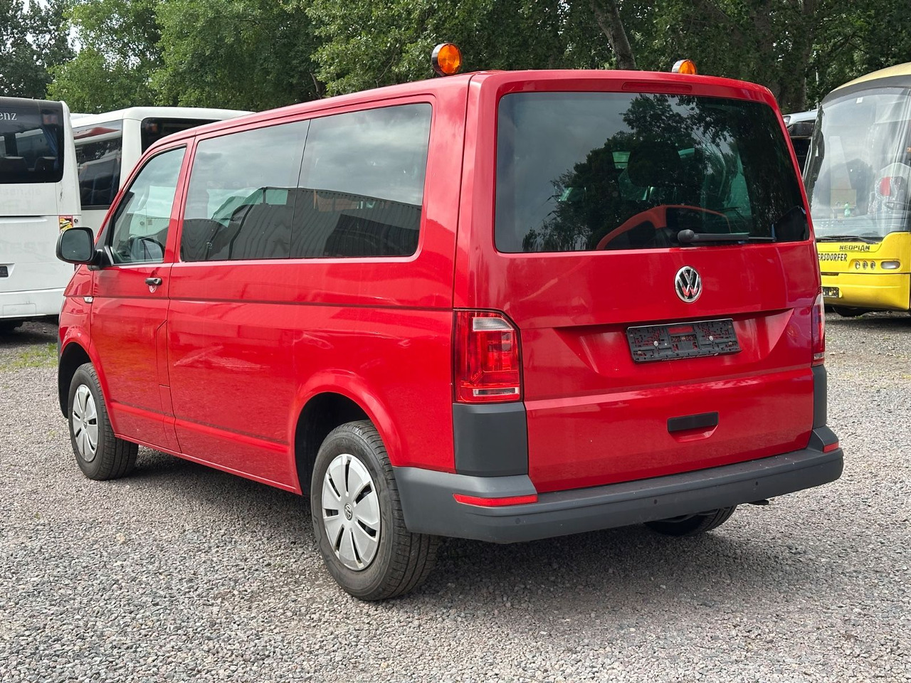 Volkswagen T6 Kombi (PDC Hi*ACC*StandHz*9 Sitzer*AC) - Putnički kombi: slika 3 Volkswagen T6 Kombi (PDC Hi*ACC*StandHz*9 Sitzer*AC) - Putnički kombi: slika 3