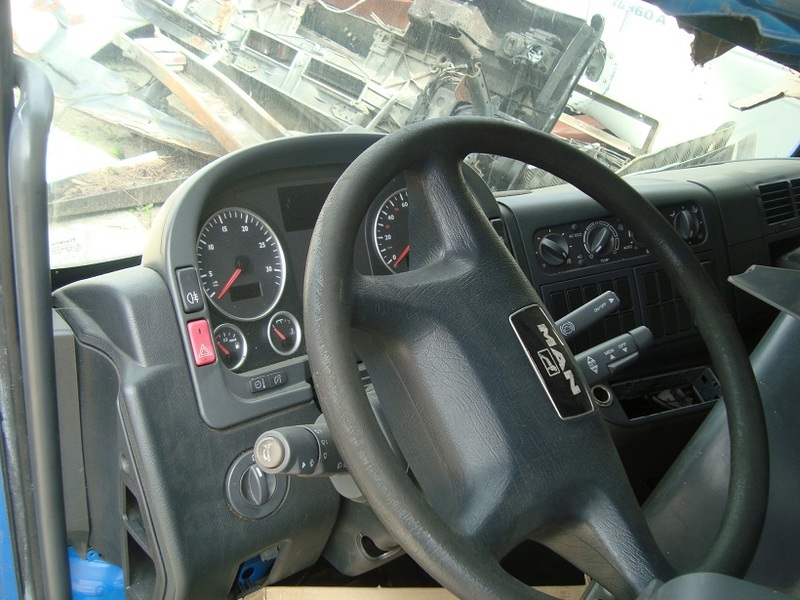 MAN TGL 8.180 10.250 12.240 12.250 12.280 - Kabina: slika 5 MAN TGL 8.180 10.250 12.240 12.250 12.280 - Kabina: slika 5