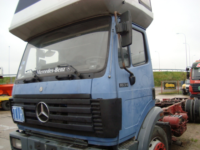 MERCEDES BENZ SK 1722 1824 1827 1831 1850 - Kabina: slika 3 MERCEDES BENZ SK 1722 1824 1827 1831 1850 - Kabina: slika 3